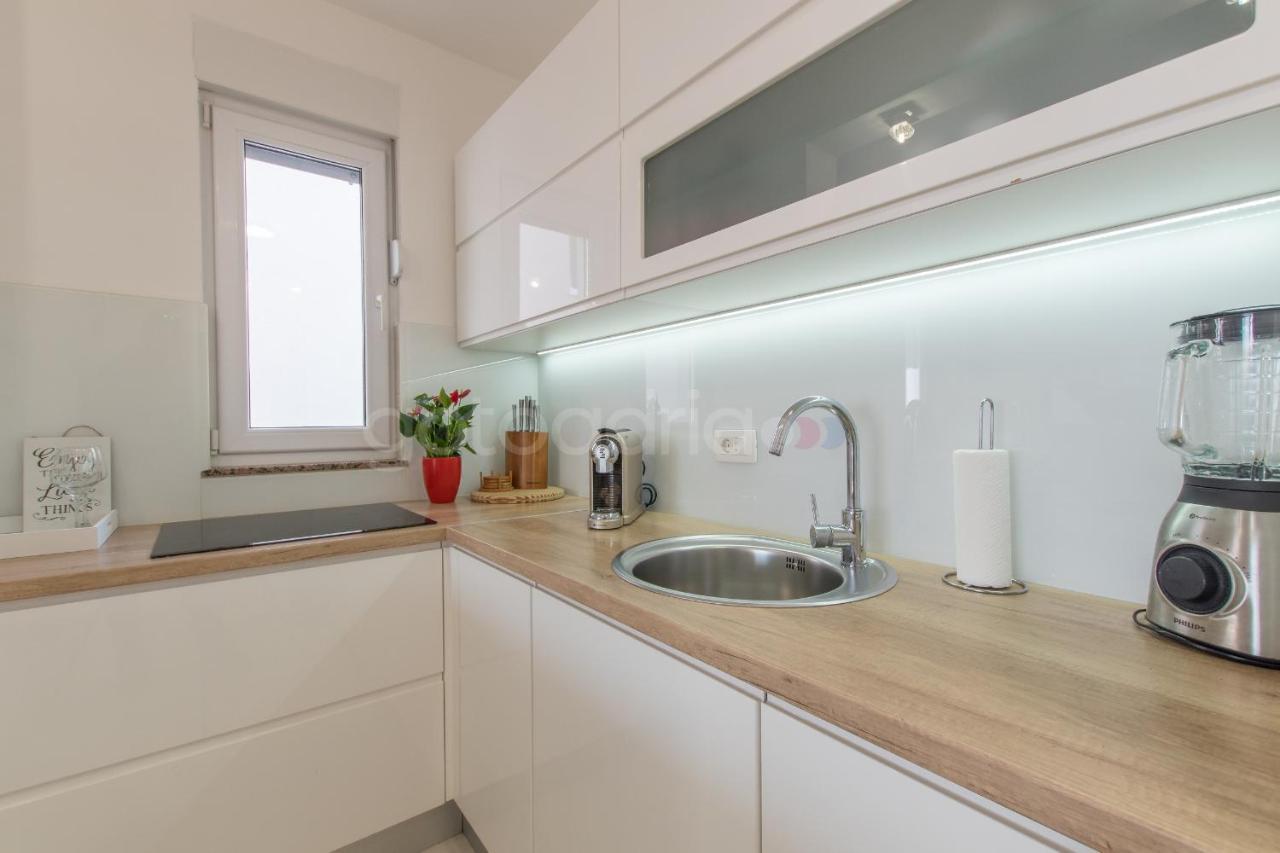 Sea View Apartments Dammi With Free Parking Makarska Esterno foto