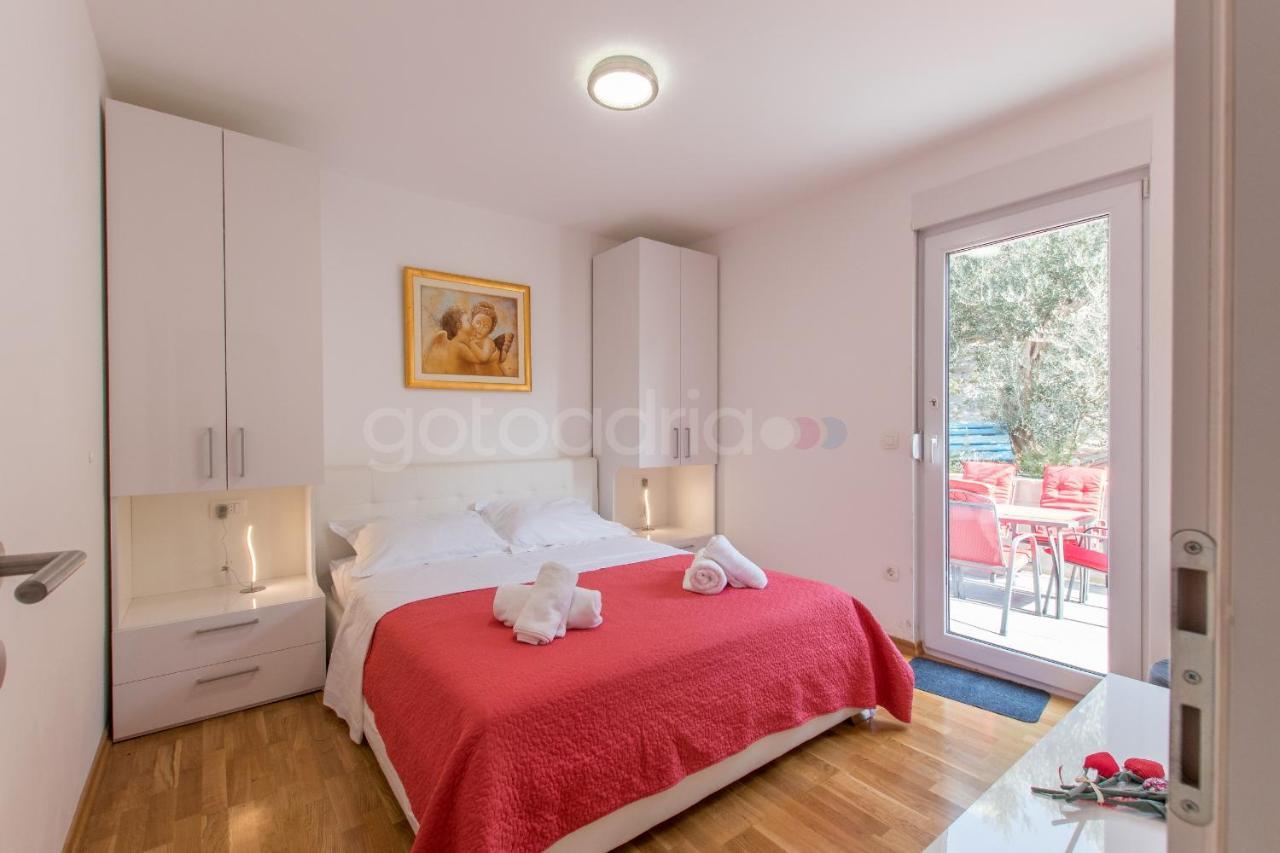 Sea View Apartments Dammi With Free Parking Makarska Esterno foto